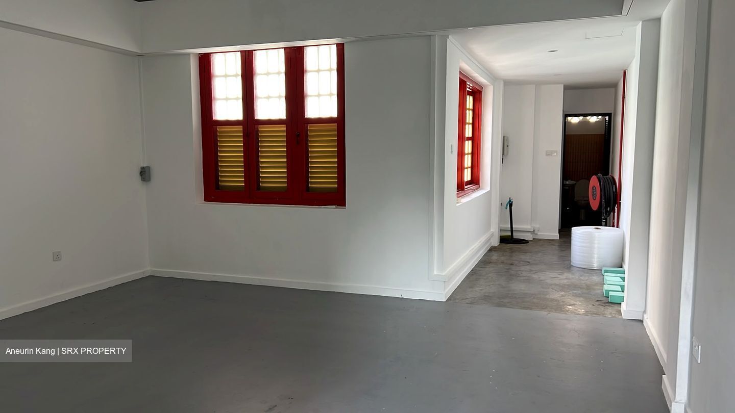 New Bridge Road (D2), Office #621229761